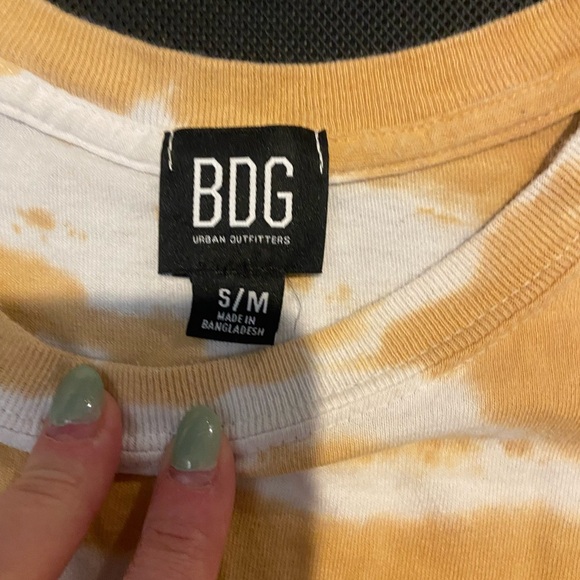BDG Cream and Tan Tie-Dye Tee - Picture 3 of 3